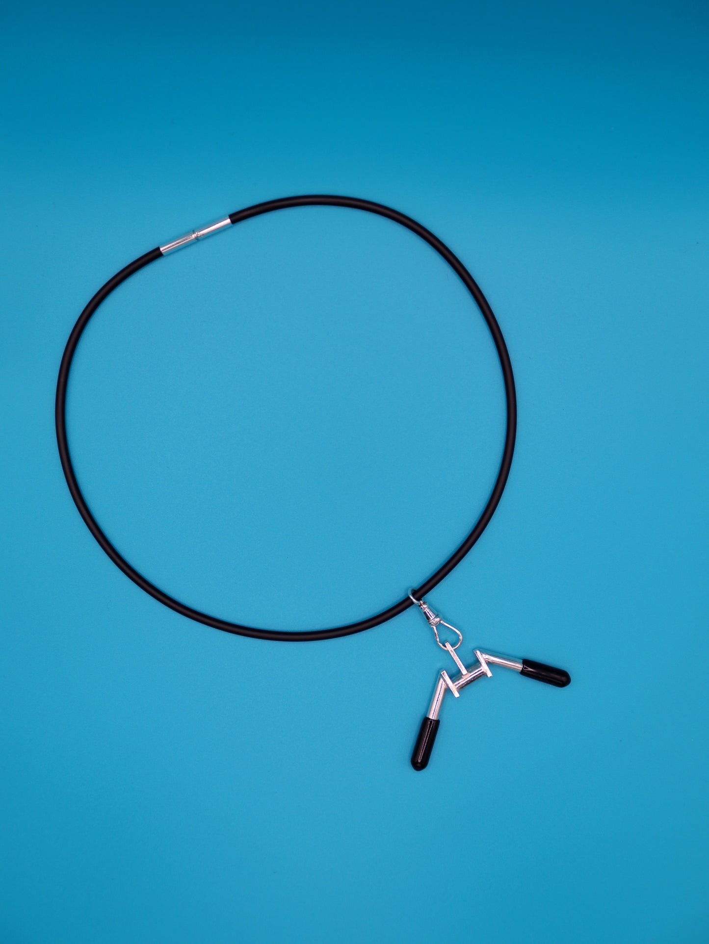 V-Handle Necklet